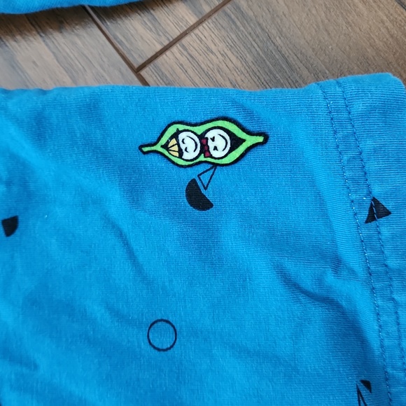 (3/$35) EUC Peekaboo Beans collared long sleeve (approx 6-9 months) - Picture 4 of 5